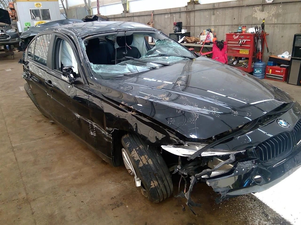 Passenger Front Seat Leather Manual Fits 12-18 BMW 320i 6864503 - Image 2 of 4