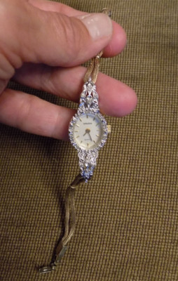 Vtg GRUEN DIAMONDS Raised Dress Ladies WATCH 1/40 10K RGP Gold Loop weave Band