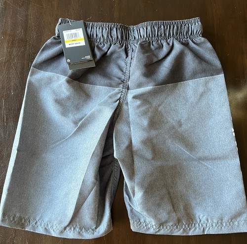 NWT NEW Under Armour BOYS UA Colorblock Volley Shorts Sz M Gray Black - Picture 5 of 5
