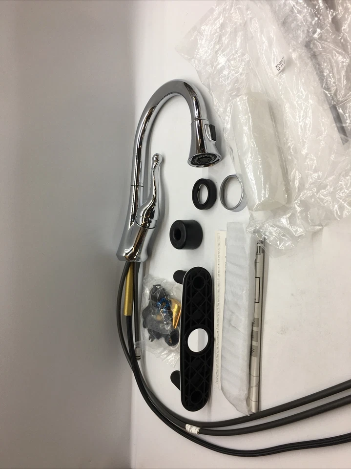 Delta 16968-SD-DST Talbott grifo extraíble de cocina cromado con dispensador de jabón Foto 2 de 4