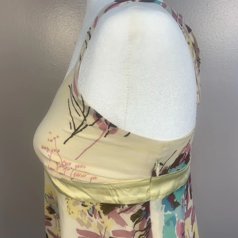 复古 Y2K GAP 100% 真丝丝带前流娃娃迷彩上衣,尺寸 2 多 — 第 3/4 张图片