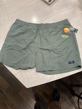 LL Bean Men  s Supplex Sport Shorts, Light Evergold Green , Size XXL, NWT