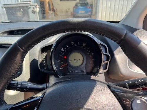 2015 Toyota AYGO 1.0 VVT-i x-play Hatchback 5dr Petrol Manual Euro 5 Euro 5 (68  - Picture 10 of 18