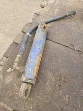 LEYLAND 285/2100 TRACTOR HYDRAULIC ASSISTER RAM, PART NUMBER CTJ3218.