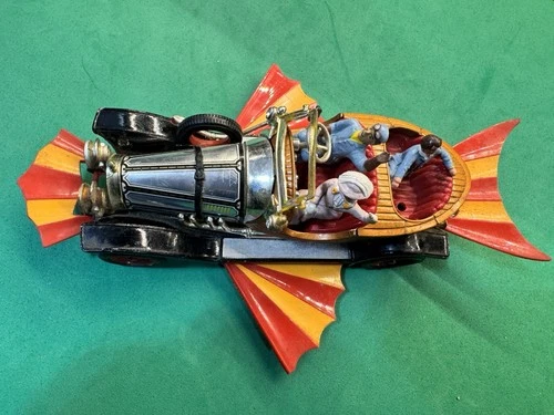 Corgi Toys 1968 Chitty Chitty Bang Bang #266 Made In Great Britain Vintage