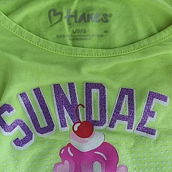 🌹Camiseta Hanes Girls Gráfica 'Sundae Fun Day' Volantes Espalda Verde Neón Talla L🌹 Foto 3 de 4