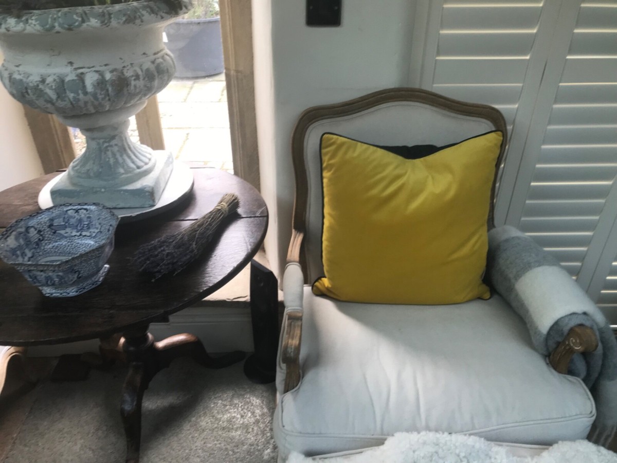 Susi Bellamy Stunning Cushion covers Brand New UK