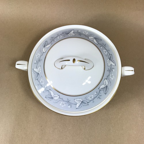 Royal Doulton Queensbury Vegetable Tureen with Lid H4898 Diameter 21.5cm / 8.46" - Picture 3 of 6