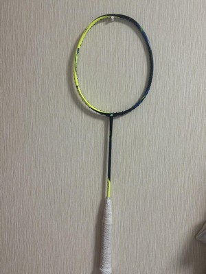 Badminton Racket Astrox 77 Need Repair