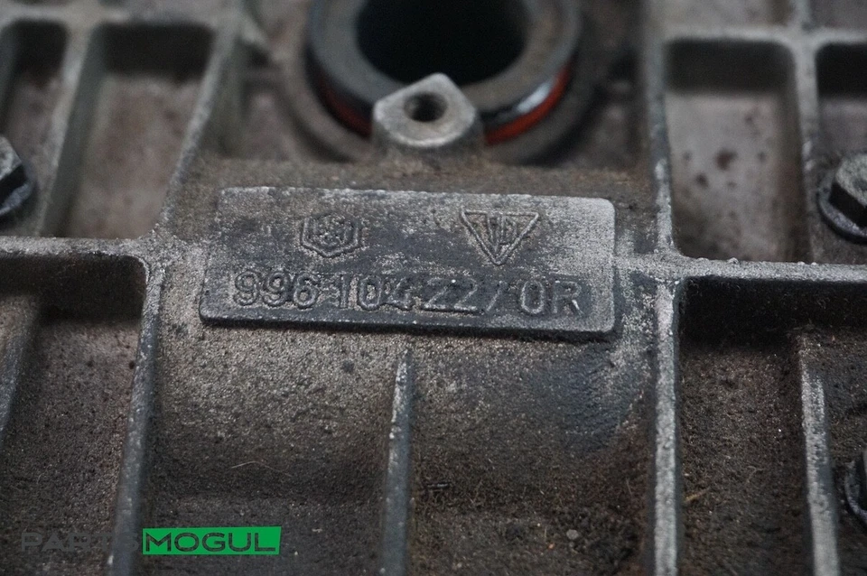 Culata lateral izquierda Porsche Boxster 1998-2004 con cubierta de válvula de levas 9961046710 Foto 3 de 4