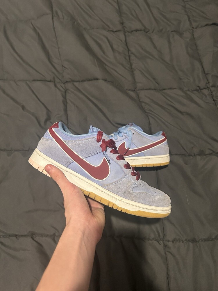 Size 7.5 - Nike SB Dunk Low Premium Philadelphia Phillies