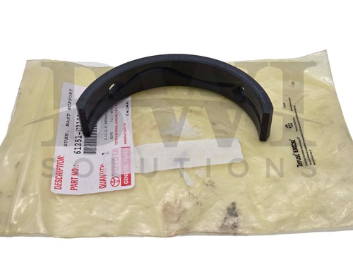 NEW Toyota 61251-U2100-71 Forklift Mast Support Bushing 61251U210071 - Picture 1 of 6