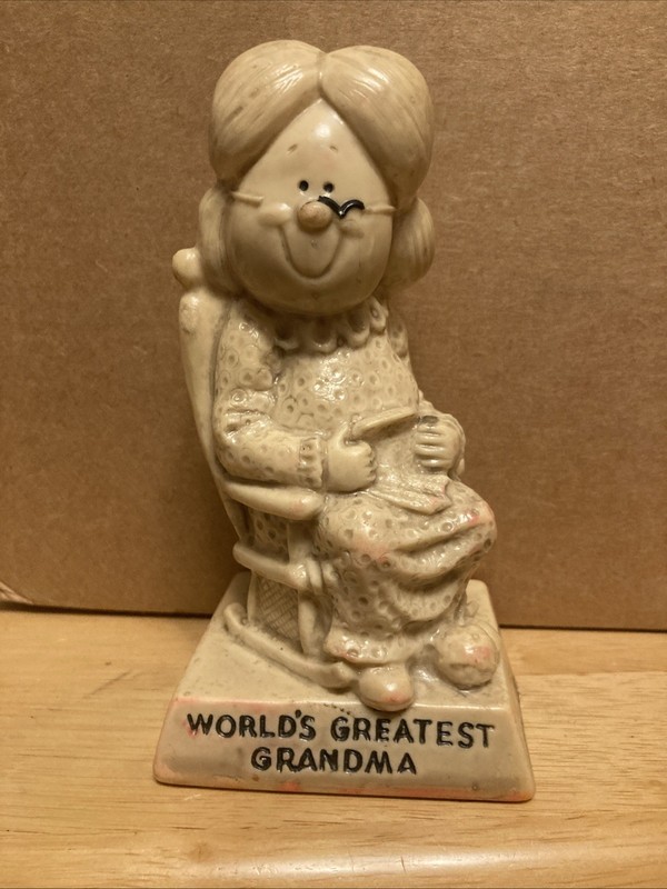 Vintage Worlds Greatest Grandma Statue 1970