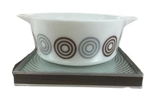 Vintage Pyrex Glass Cosmopolitan Casserole NO-LID W Original Salton Warmer Plate