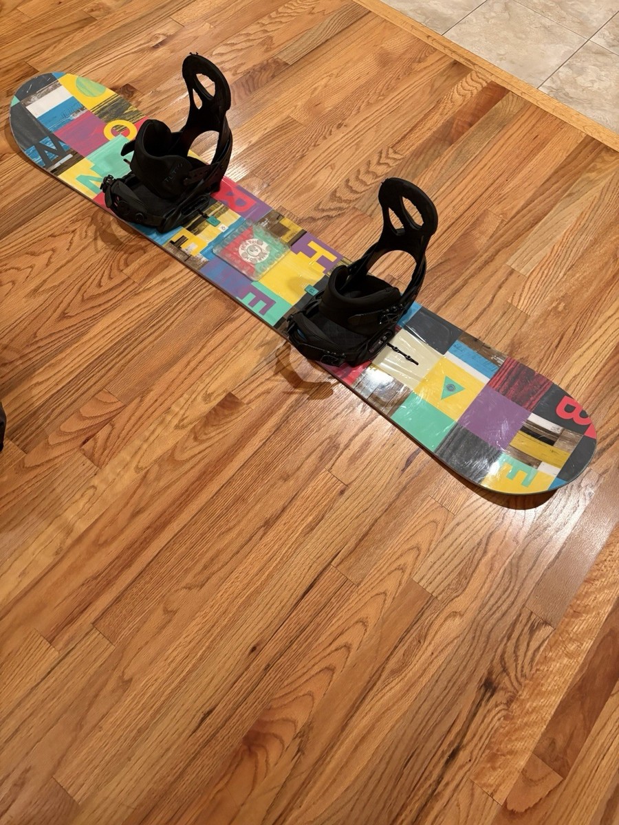 Burton Feather 144cm Flat Top Snowboard Women's 2017 Used BINDINGS