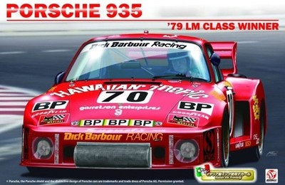 Platz Beemax BX24036 1/24 Scale Model Car Kit Porsche 935 1979 M Class Winner