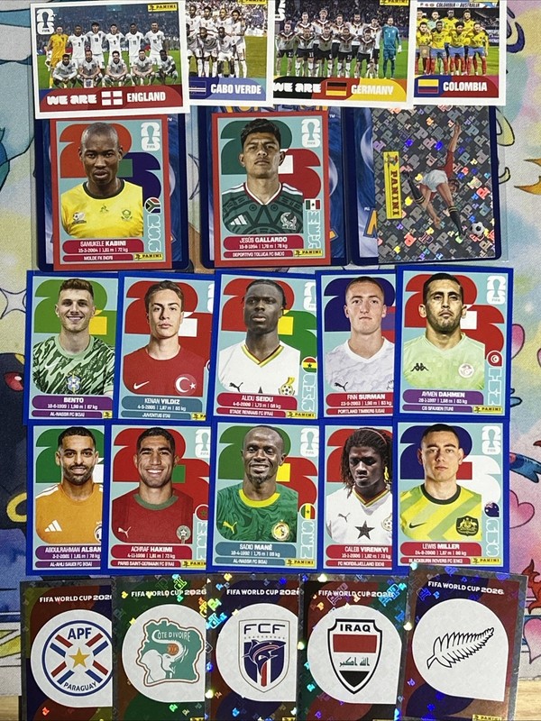 2026 World Cup Sticker LOT *124 TOTAL* 2 Red, 10 Blue, 1 Silver 00 + Base !!