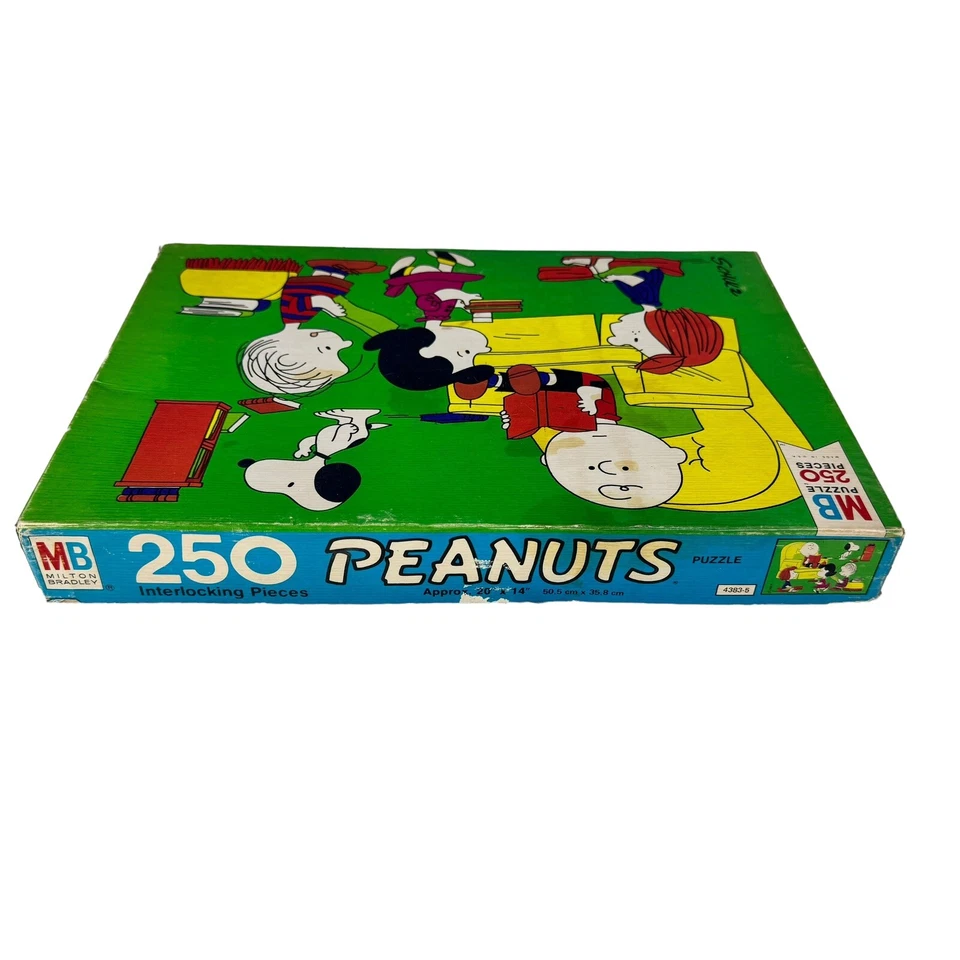 Rompecabezas Milton Bradley Peanuts Charlie Brown Snoopy Gang de colección 250 piezas Foto 3 de 4