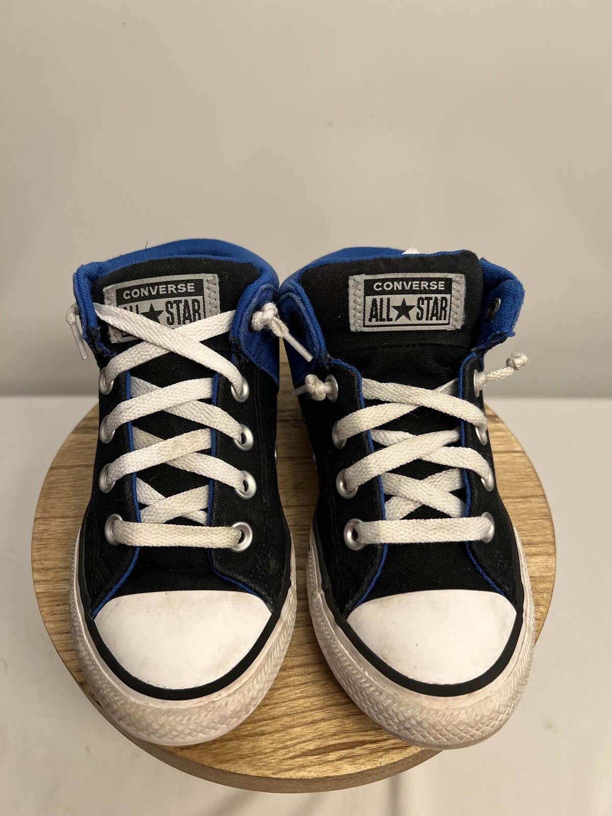 Converse Chuck Taylor All Star High Top Sneakers Youth Size