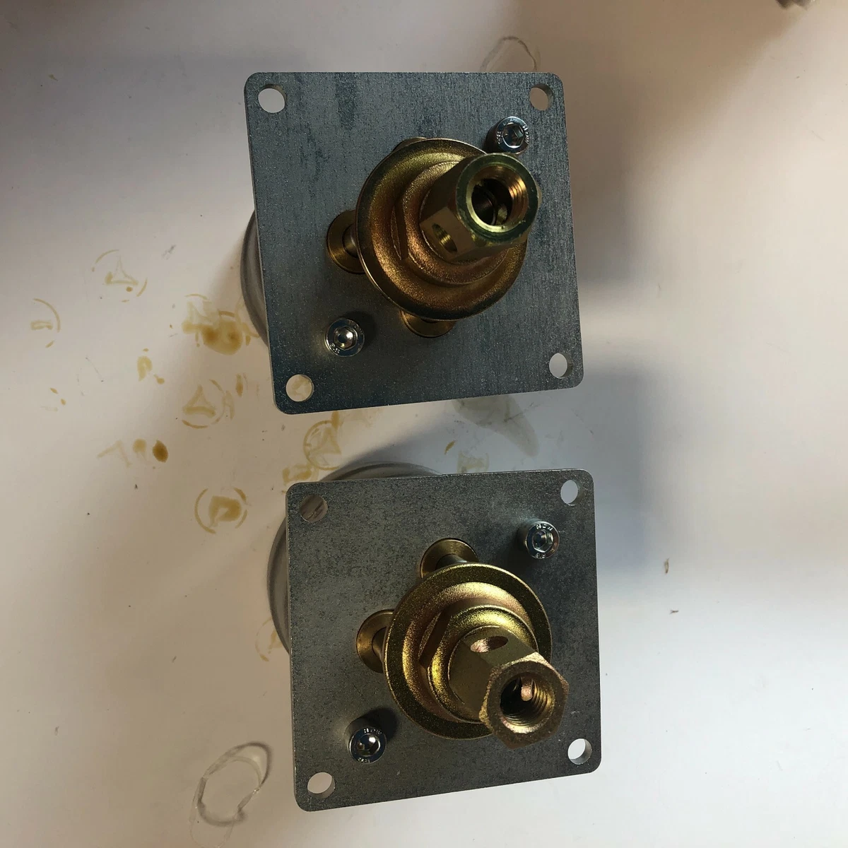 2 PC 9071984 9107499 PILOT VALVE FITS HITACHI EX200-1 EX60-1 EX90 