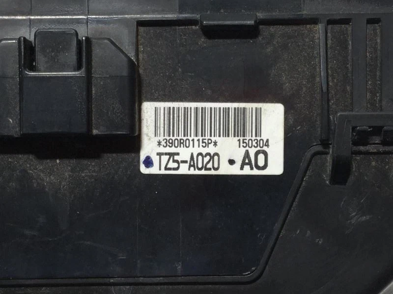Caja de fusibles del motor Acura MDX 2014-2016 compartimento del motor derecho sin cubierta 27 k 21082 Foto 3 de 4