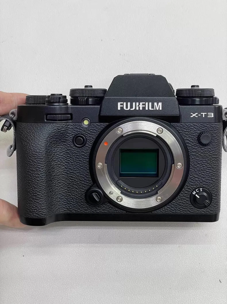 Fujifilm X T3 Digital Cameras with Interchangeable Lenses for Sale