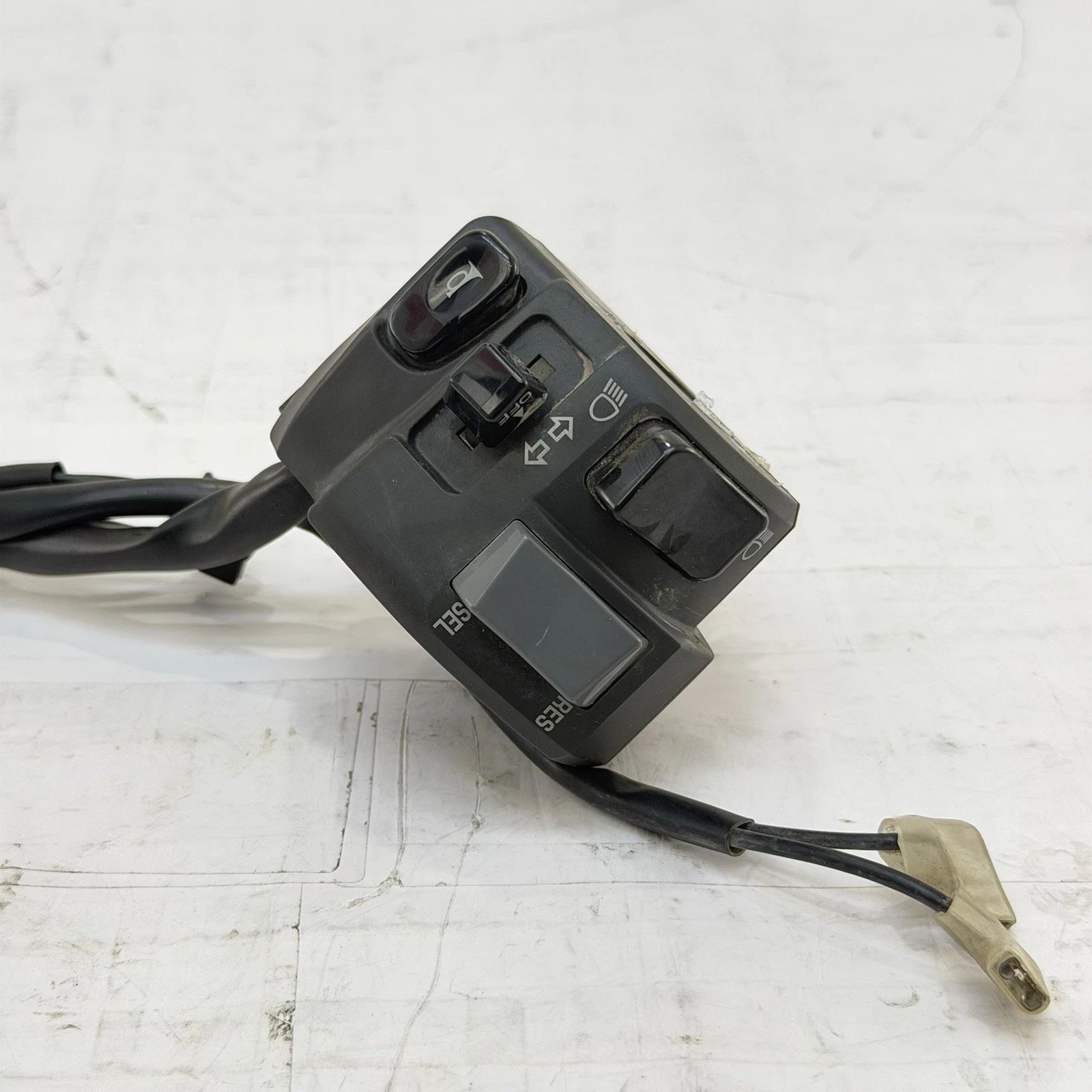 2022 - 2025 YAMAHA YZF-R7 R7 LEFT HANDLEBAR HEADLIGHT SWITCH CONTROL ELECTRICAL