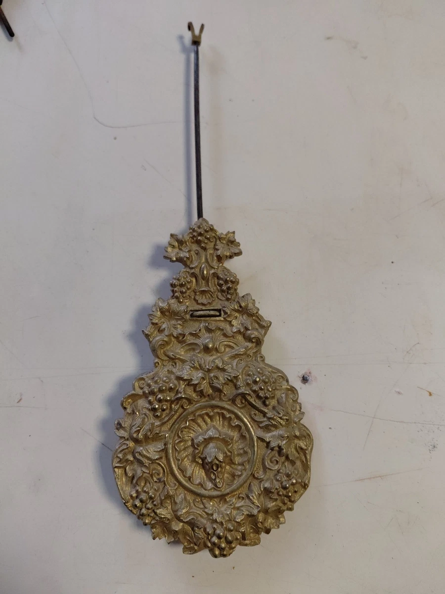 BALANCIER TETE PUTTI BRONZE Pour PENDULE PORTIQUE XIXe PENDULE A COLONNES D Marron