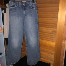 Flypaper Men's Loose Fit Bootcut Jeans, Light Wash Denim