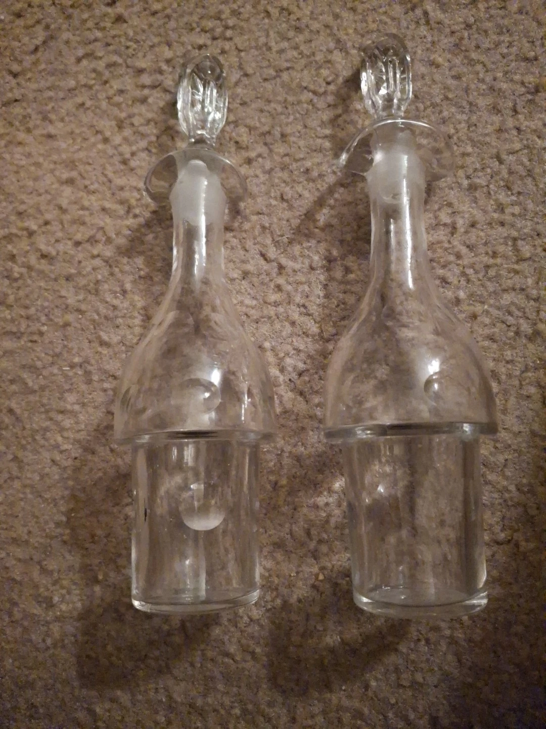 2 Antique Oil Vinegar Lot Set Dispensers Decanter Original Glass Mushroom Cruets
Opens in a new wind
