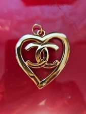 CHANEL Vtg Big Bold Heart Button Charm Stamped Zipper Pull