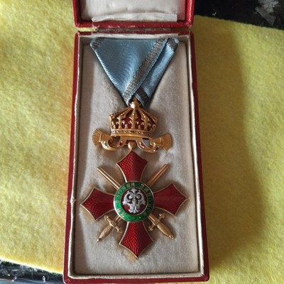 Bulgarian kingdom order. Rare in this condition. Perfect.