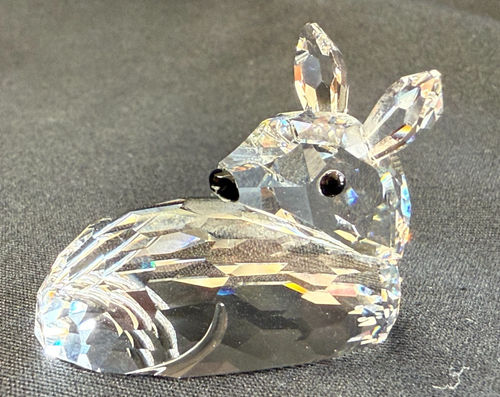 Lovely SWAROVSKI Crystal Seated Roe Deer Fawn (183271) - Retired