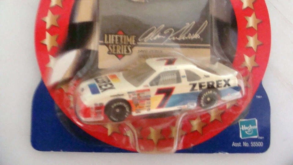 #7 Alan Kulwicki Ford Nascar Winners Circle LTS 3/3 T'Bird escala 1:64 Foto 3 de 4