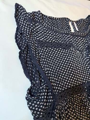 FREE PEOPLE Blouse Sz L Retro Kitty Crochet Broderie Top Eyelet Ruffles Summer - Picture 9 of 13