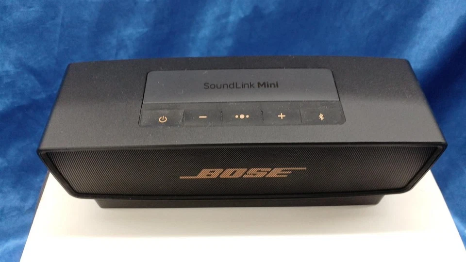 BOSE SOUNDLINK MINI II Limited Edition Bluetooth Speaker Portable & Clear Sound - Image 3 of 4