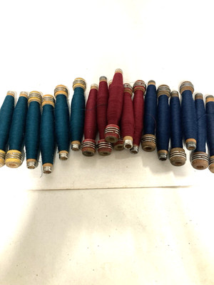 Wrapped Wood Quills, 6 GREEN, 6 RED, 6 DARK BLUE, Bobbins, Spools, lot of 18