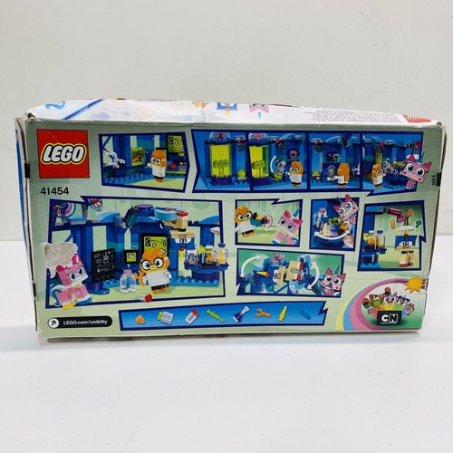 Lego D.r Fox Laboratory Building Set 41454 - Picture 2 of 7