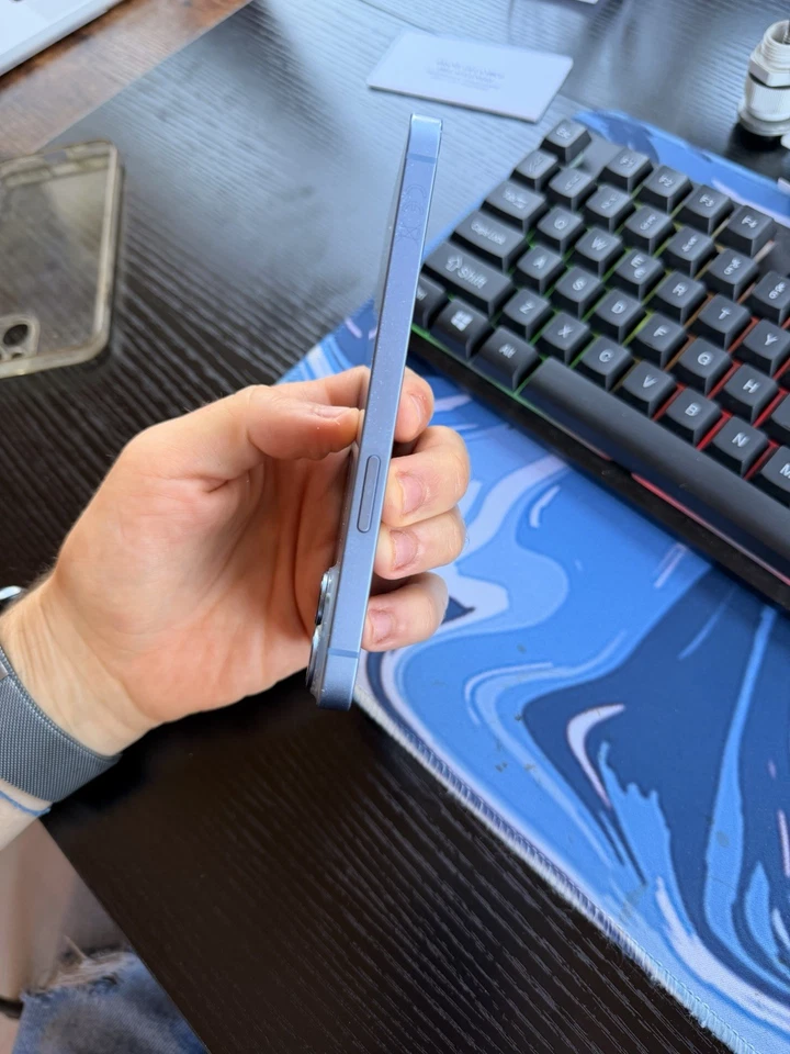 Apple iPhone 14 - 128GB - Blu (Sbloccato) - Immagine 4 di 4