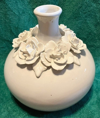 Lovely White Narrow-Necked Porcelain Vase W/ Sculpted 3D Roses