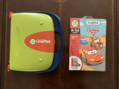 LEAP PAD READ & WRITE LEARNING SYSTEM BY LEAP FROG WITH 2 BOOKS & 1 CARTRIDGE