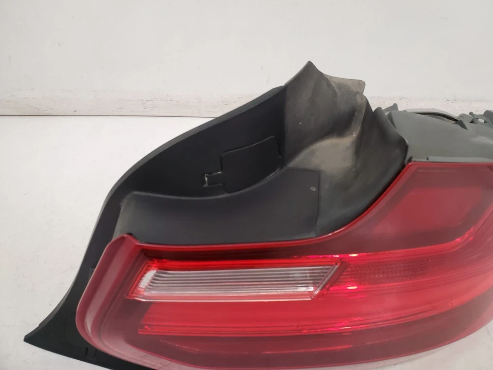 ✅ 14-17 OEM BMW F22 F23 228 M235 M240 lanterna traseira externa lateral direita do passageiro - Imagem 2 de 4