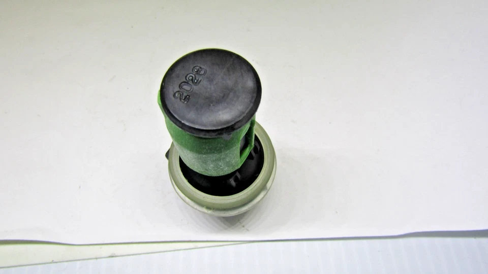 Sensor de nivel de fluido de lavadora estándar FLS241 Foto 3 de 4