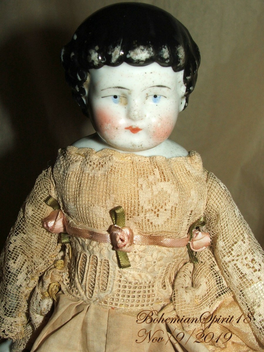 ANTIQUE 1800's Germany CHINA HEAD HANDS LEGS SILK & LACE DRESS 11