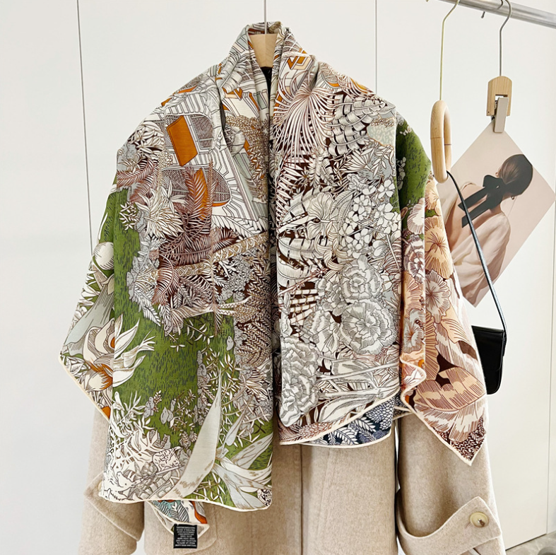 Luxury 70% Cashmere 30% Silk Double Face Shawl Scarf 135X135cm Rainforest Design