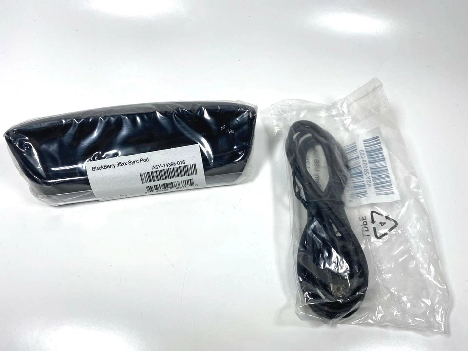 Cápsula de carga de escritorio Verizon para BlackBerry Torch 9850 Foto 4 de 4