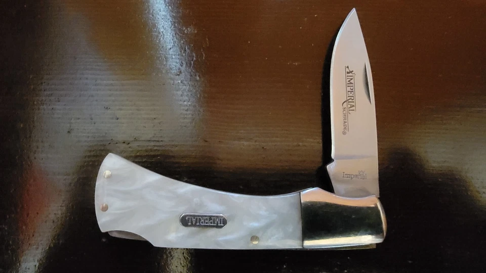 Imperial IMP23 Lockback Foto 2 de 4