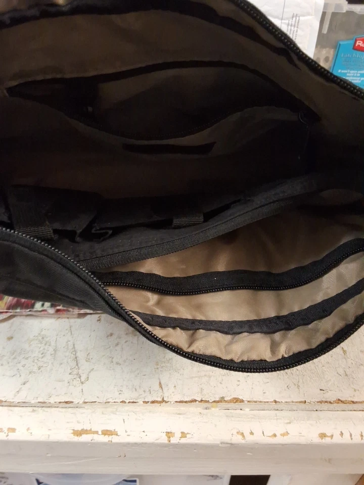 Bolso Bandolera Pacsafe Citysafe 200 Seguridad de Viaje Bolso de Hombro Nylon Negro Foto 3 de 4