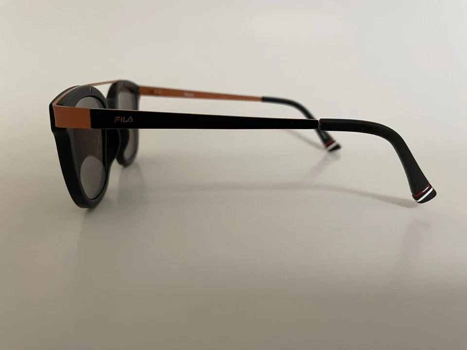 Auténticas gafas de sol cuadradas de plástico negro/naranja FILA SF 9335 U28A verdes espejadas Foto 3 de 4