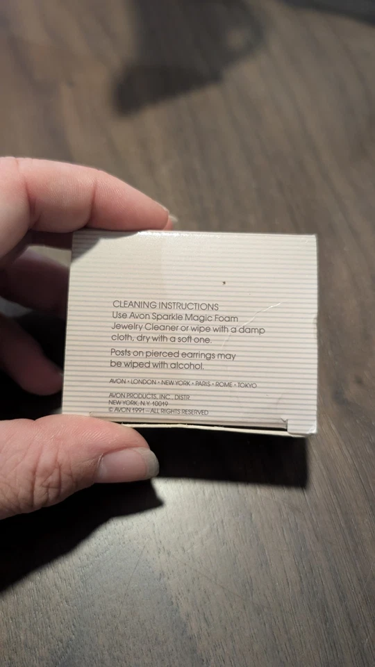 雅芳 3 合 1 花柱悬垂诞生石 7 月模拟红宝石耳环耳钉 1991 — 第 4/4 张图片